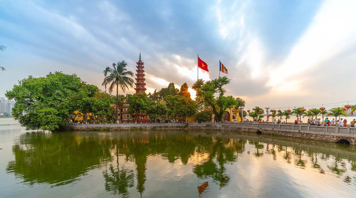 Tran Quoc Pagoda in West Lake - famous tourist attractions in vietnam